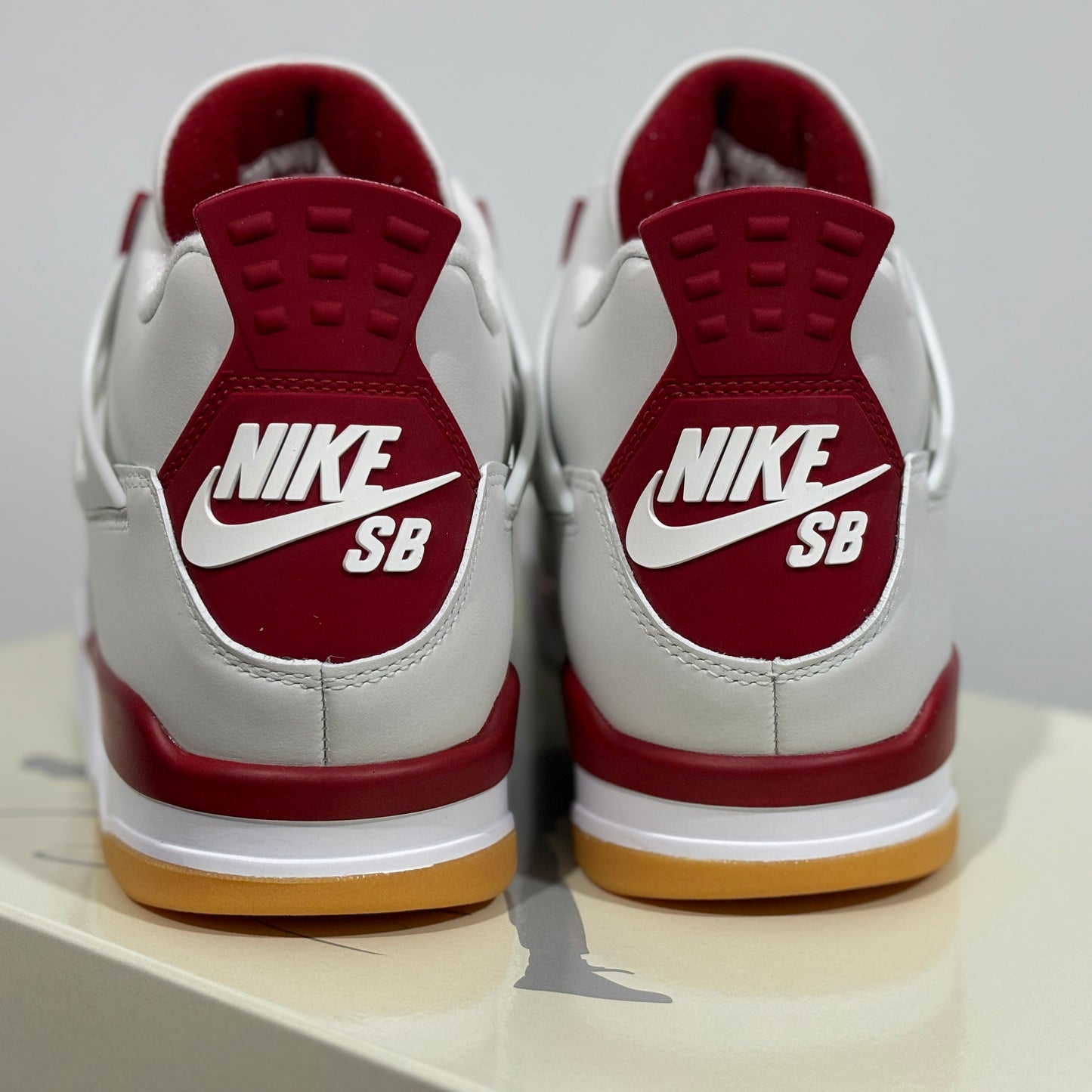 JORDAN 4