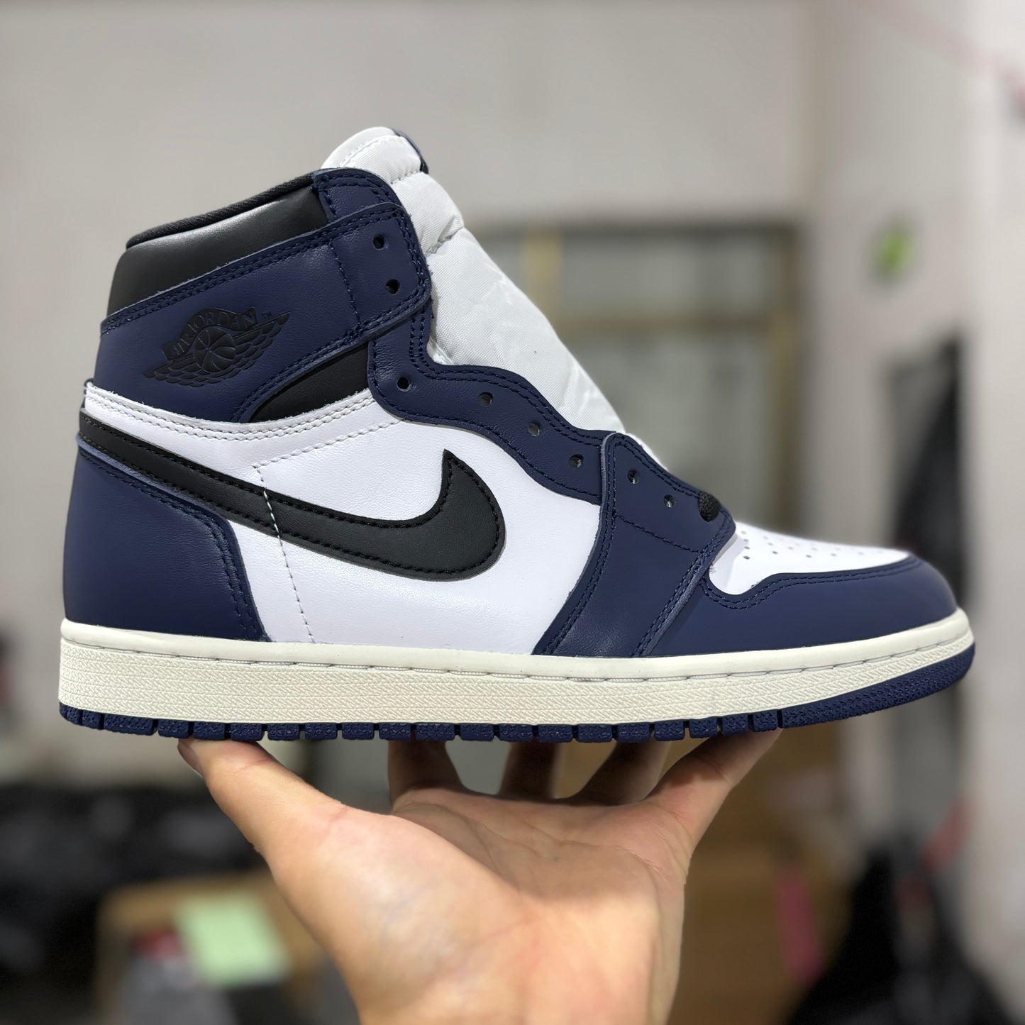 JORDAN 1