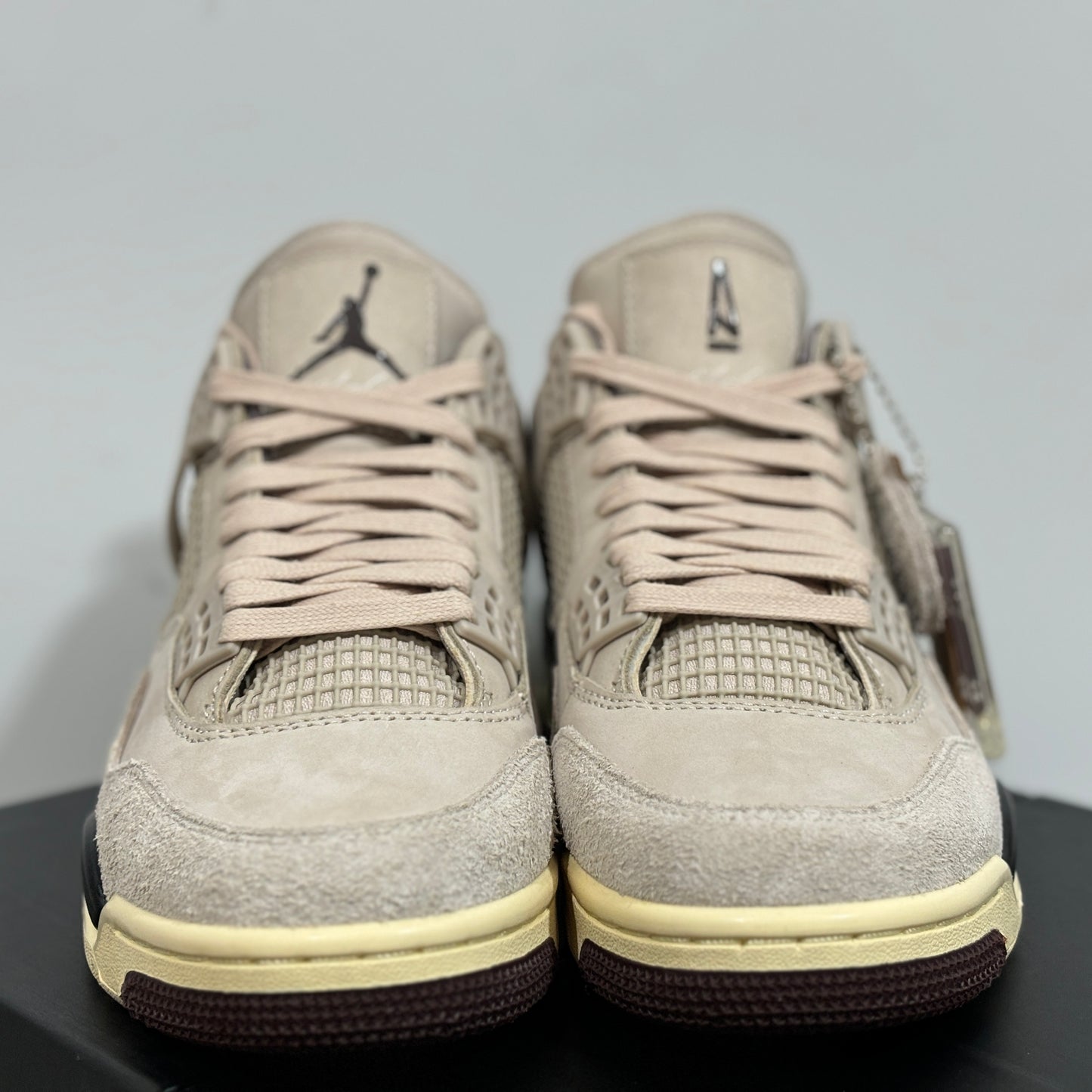 JORDAN 4