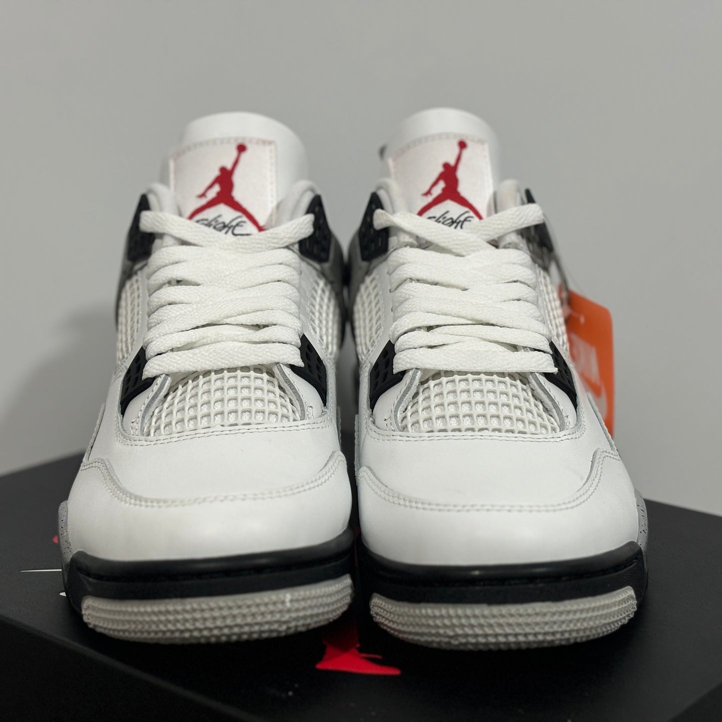 JORDAN 4