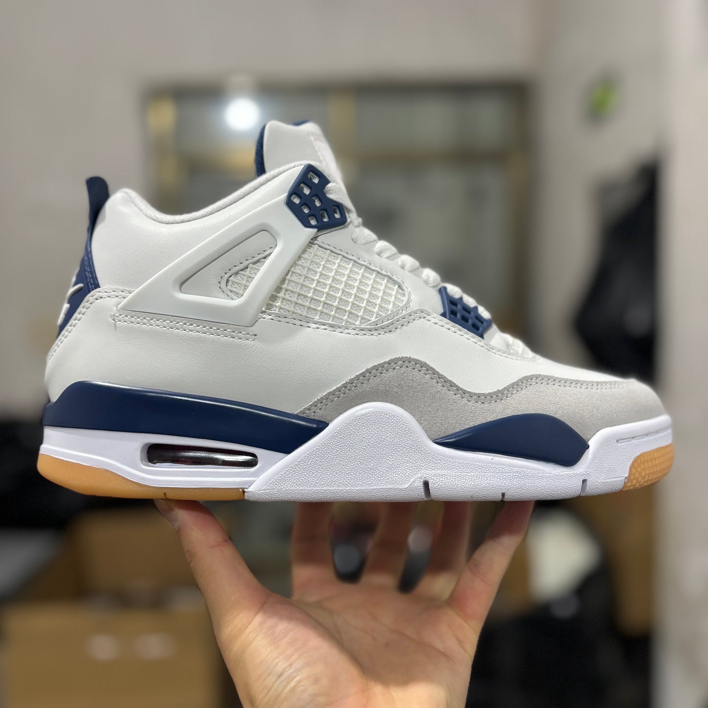 JORDAN 4