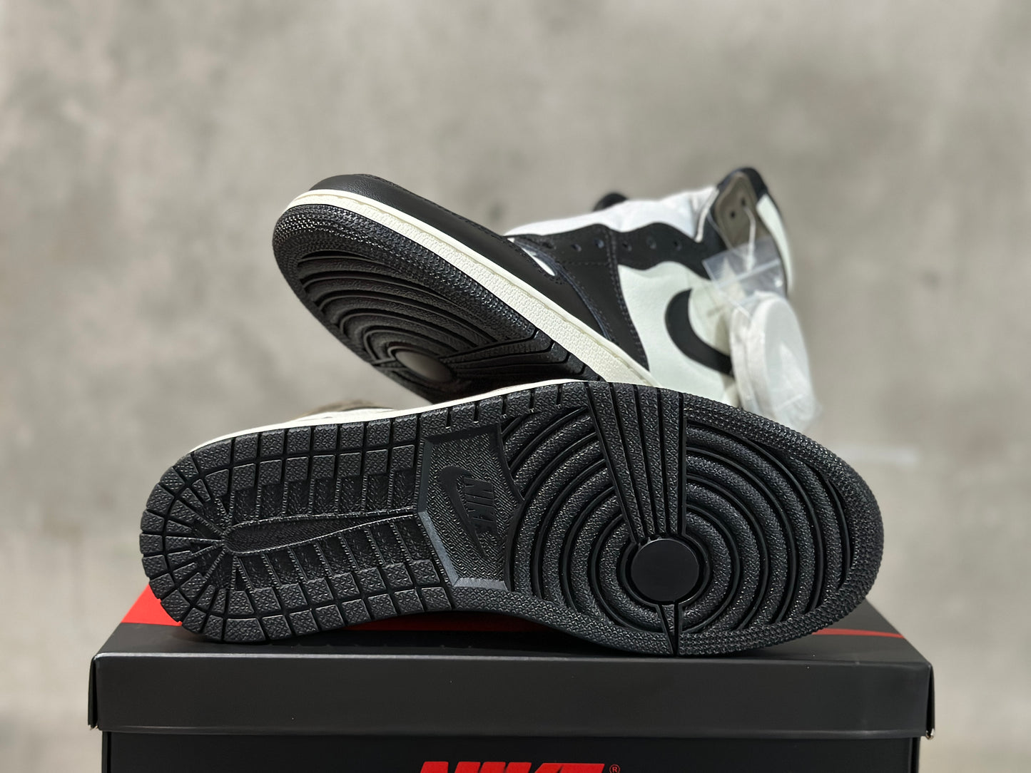 JORDAN 1