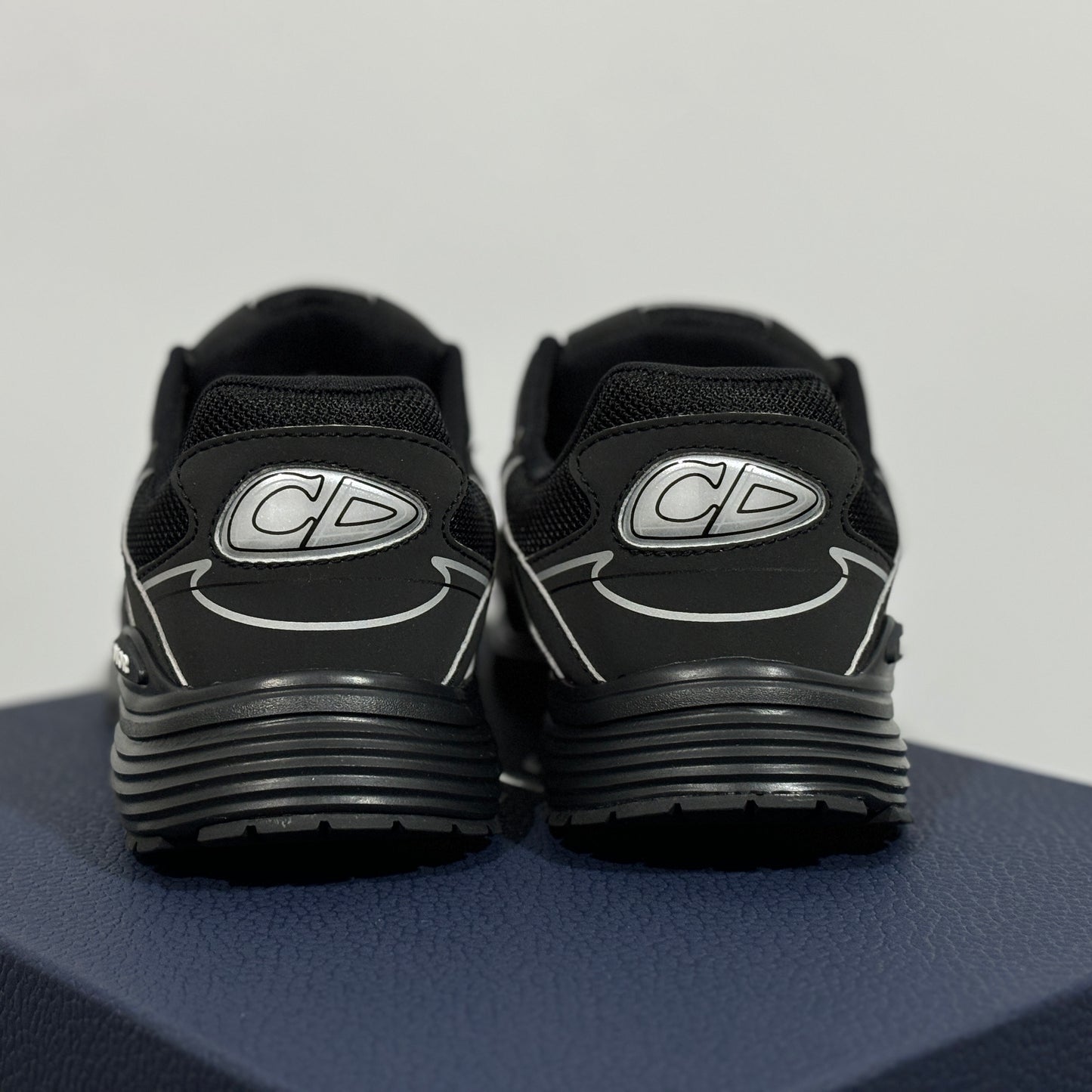 Dior B30