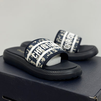 כפכפי DIOR