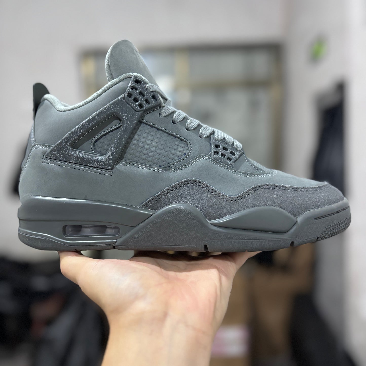 JORDAN 4