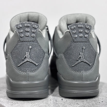 JORDAN 4