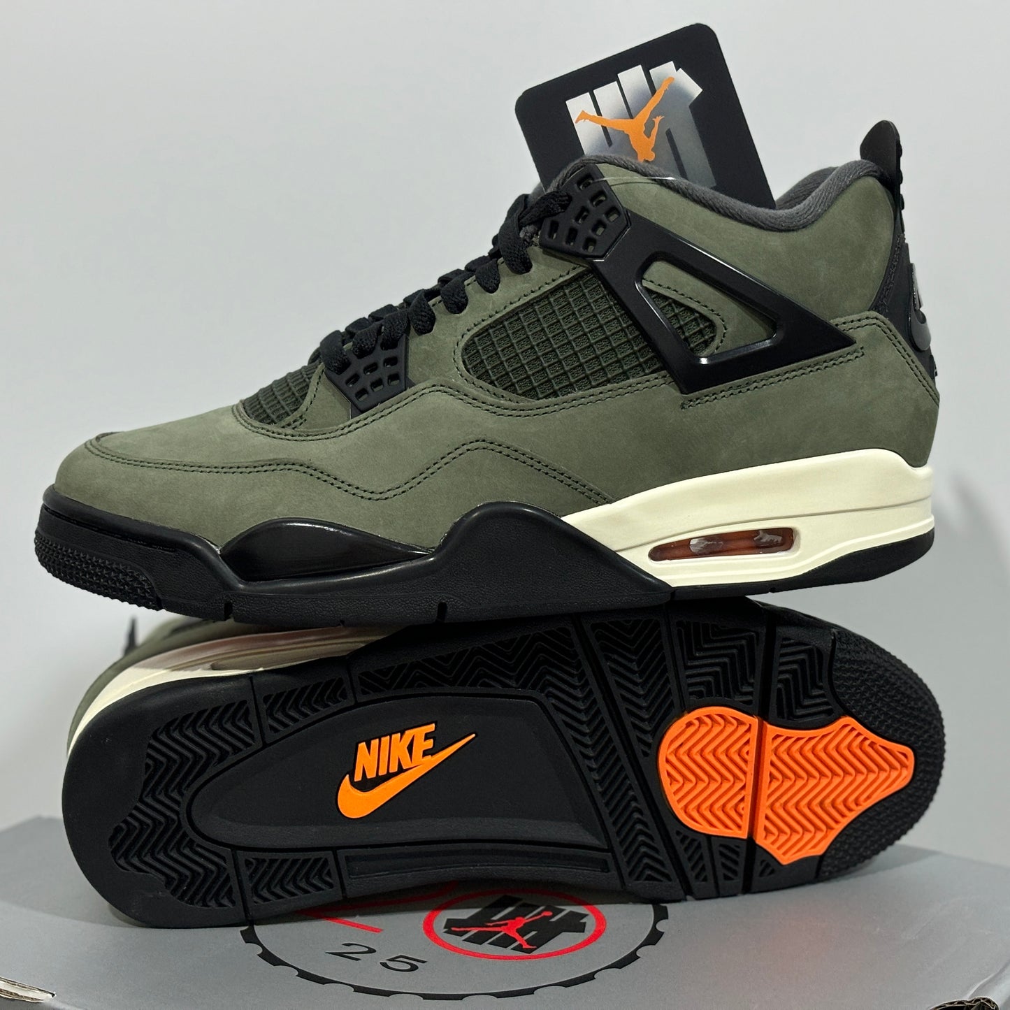 JORDAN 4