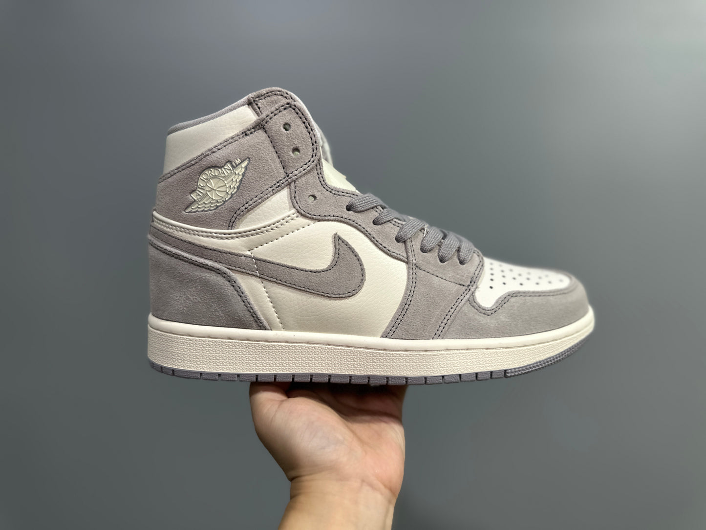 JORDAN 1