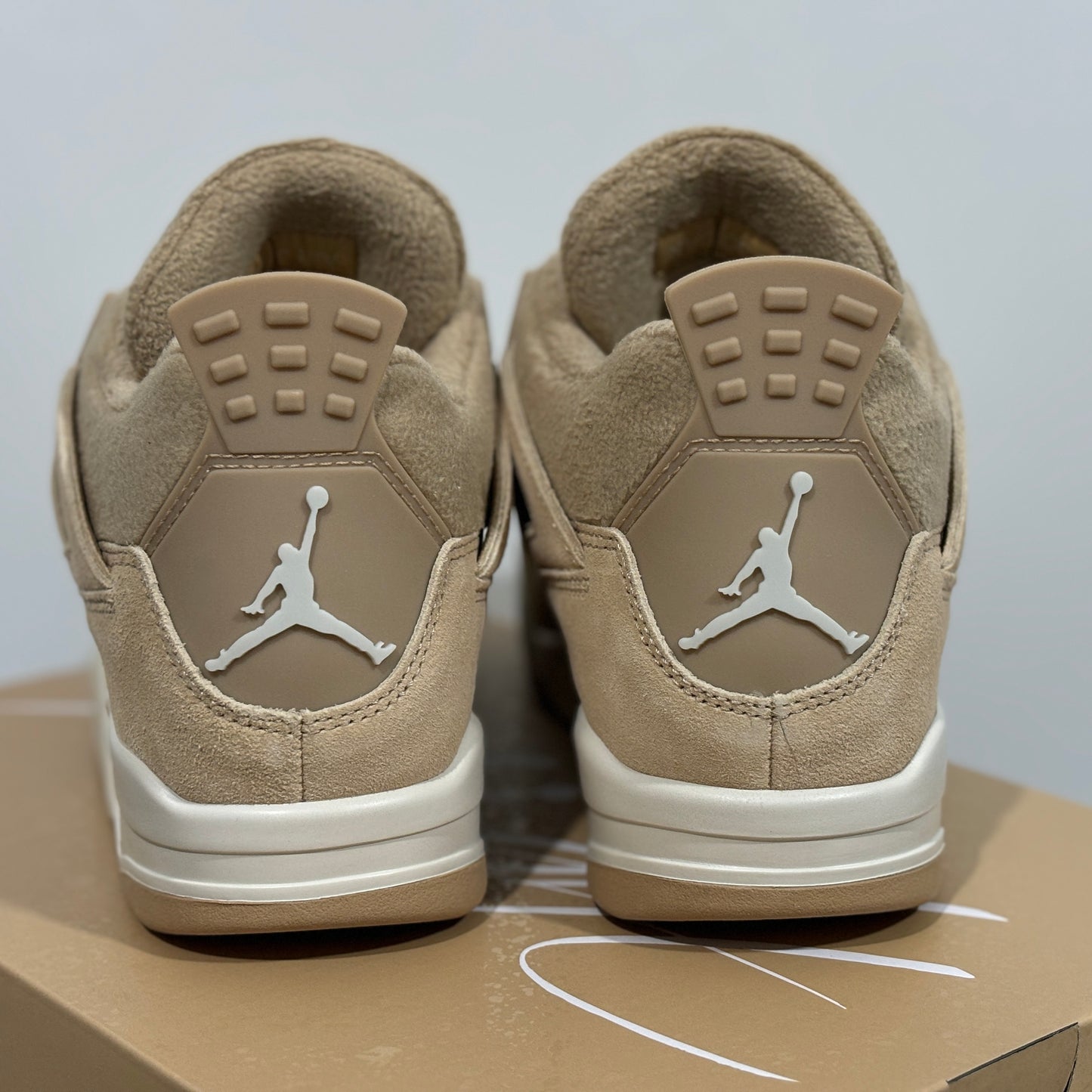 JORDAN 4