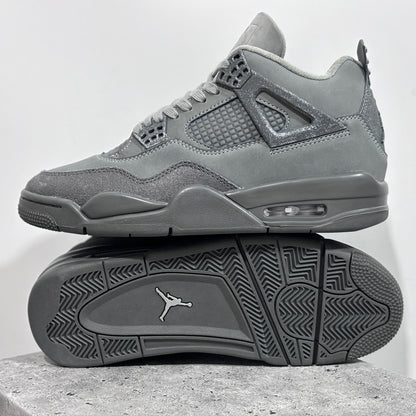 JORDAN 4