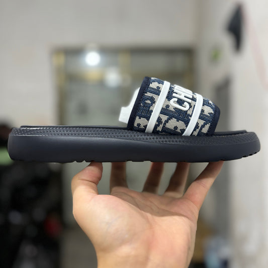 כפכפי DIOR