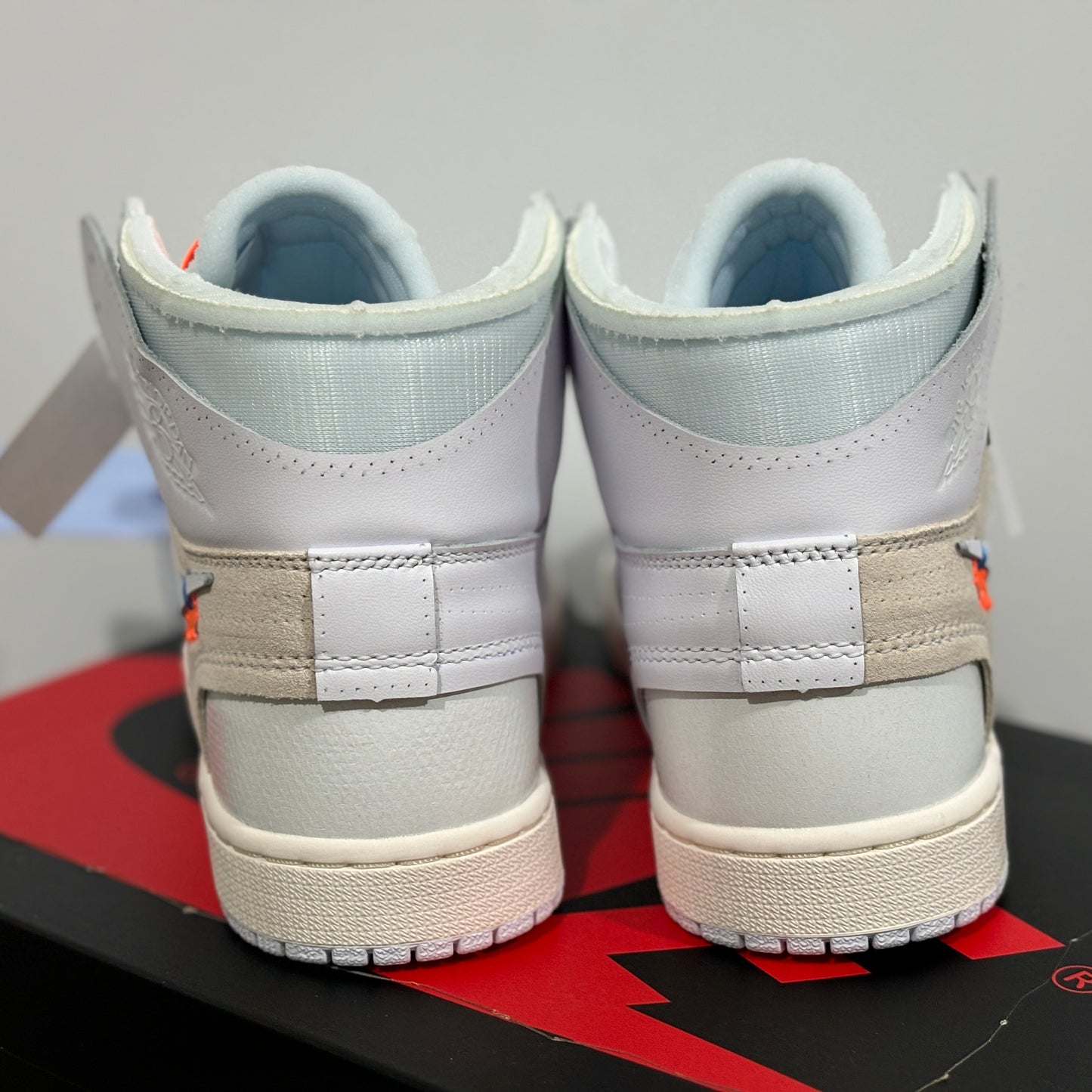 JORDAN 1